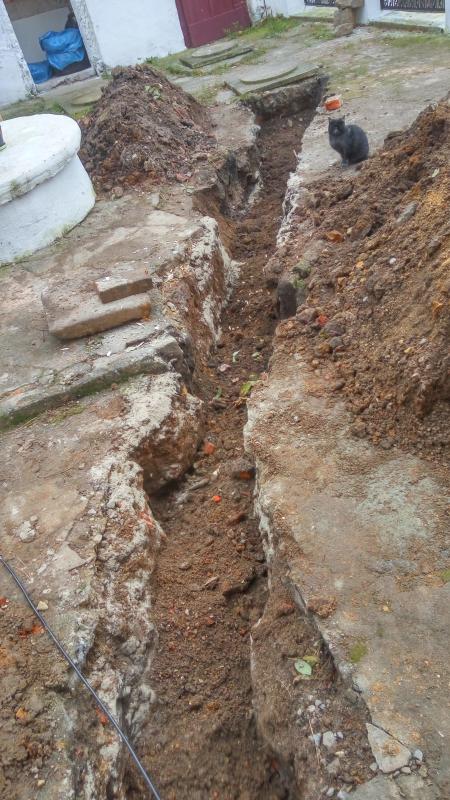 Pałac w Milinie - wymiana rury kanalizacyjnej 2017