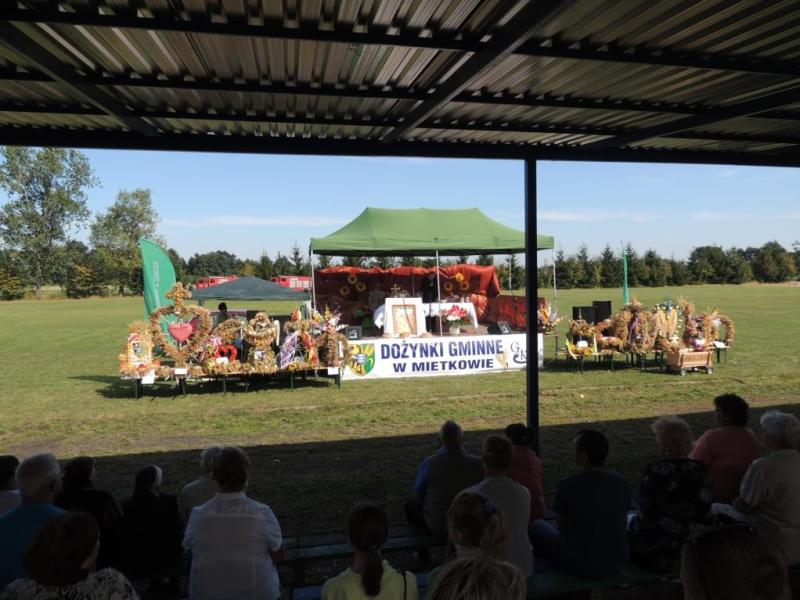 Dożynki gminne w Mietkowie 2013 scena