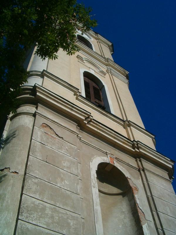 Kościół katolicki w Milinie (wieża, strona zachodnia) 2006